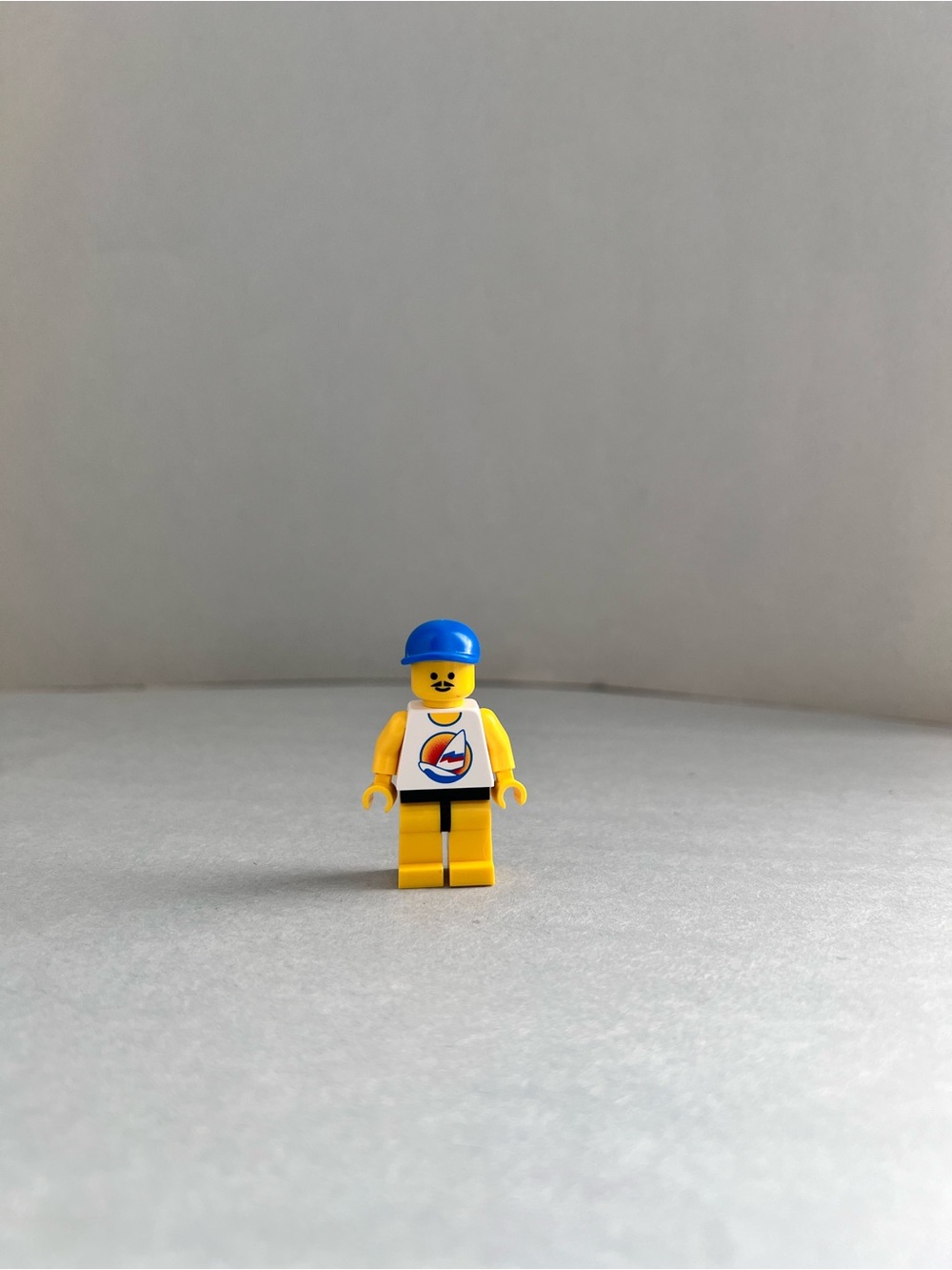LEGO Town Leisure Male with Surfboard Shirt Minifigure